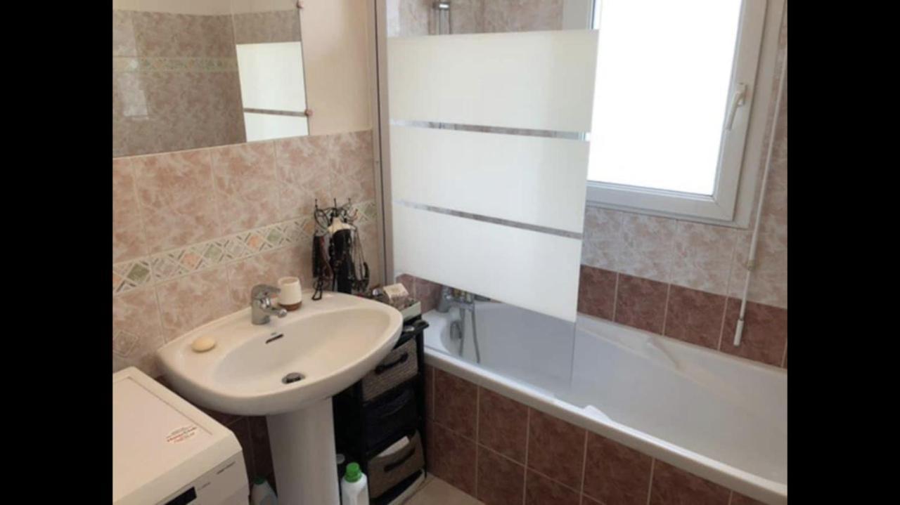 Charmant T2 De 45M2 - Parking Prive - Terrasse- Linge Inclu- Proche Vannes Saint-Ave Luaran gambar