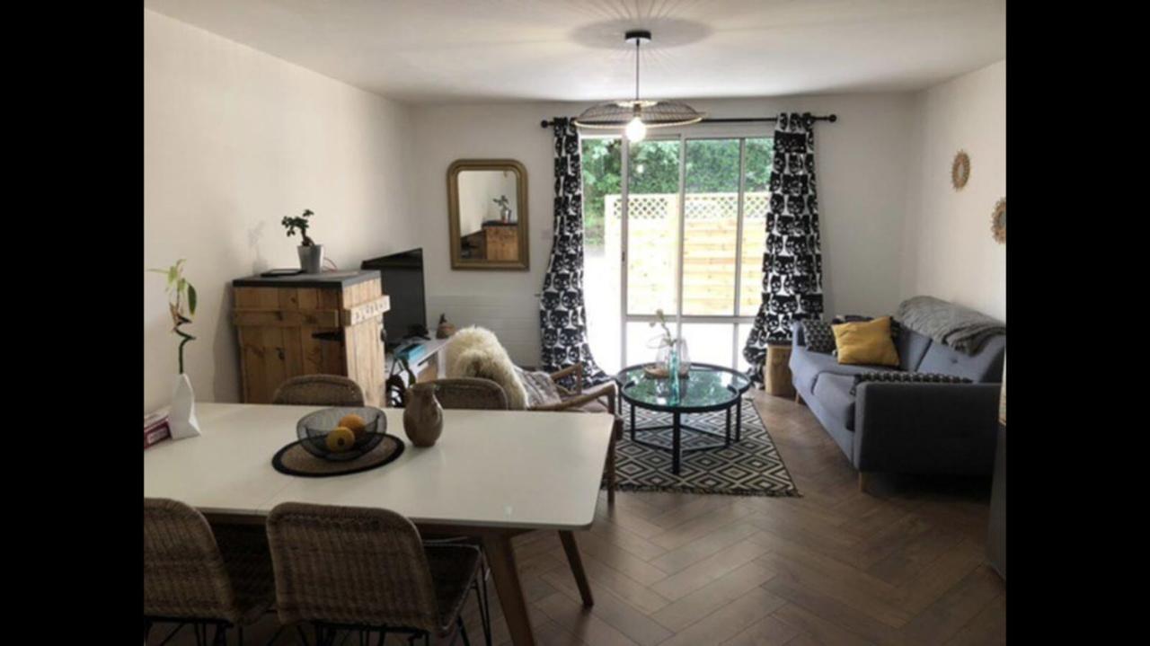 Charmant T2 De 45M2 - Parking Prive - Terrasse- Linge Inclu- Proche Vannes Saint-Ave Luaran gambar